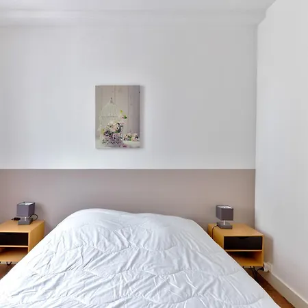 Maison Moderne, En Pierre Avec Terrasse Pour 6 Prázdninový dům